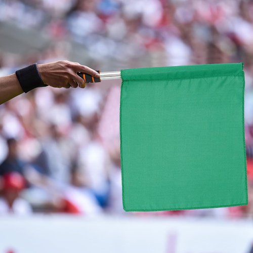 Operitacx 4Pcs Referee Flags, Stainless Steel Hand Flag with Sponge Handle, Green Red Soccer Referee Flags for Football Volleyball Sports