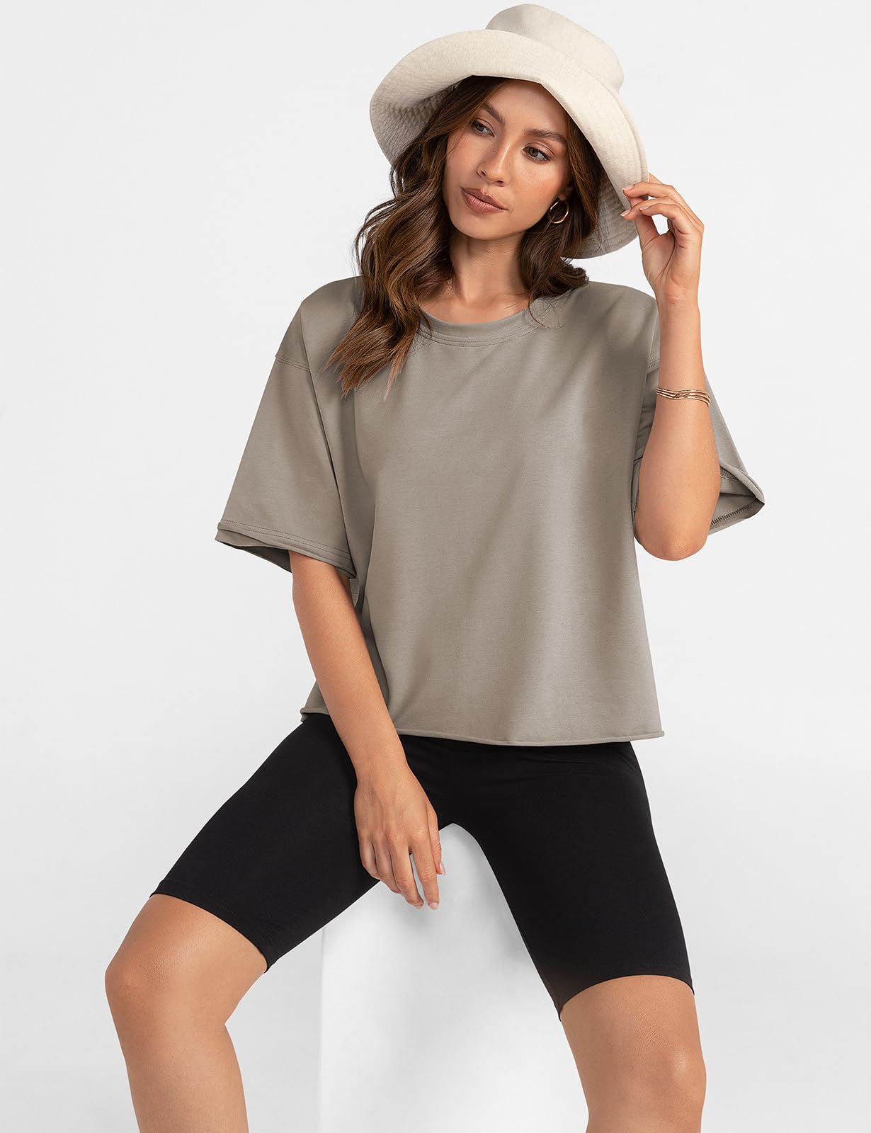 UEU Women's 2025 Trendy Basic Workout Gym Running Short Sleeve Crop Tops Casual Loose Oversized T-Shirts Gray