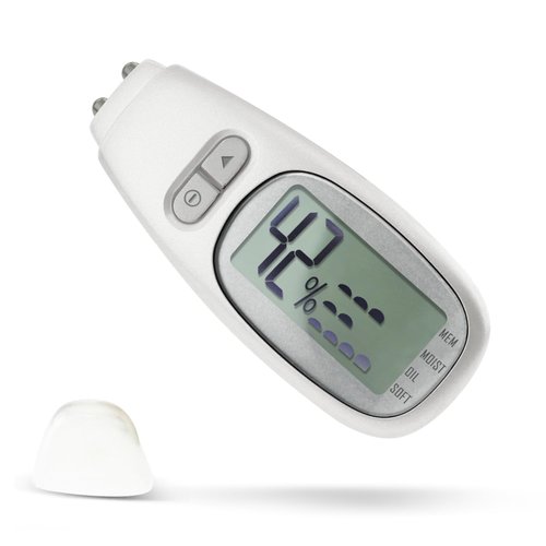 Saddgo Digital Skin Detector Moisture Tester Portable Facial Softness Moisture Oil Content Tester Analyzing Device with Backlit, Approx. 3.1x1.9x7.4cm/1.22x0.75x2.91in, White