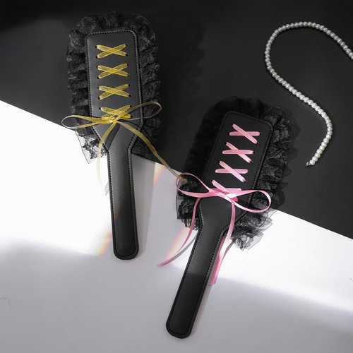 WOMLIGERI Leather Lace Horse Riding Crop Faux Leather Paddle 13'' Horse Training Paddle Ribbon Lace Decorated for Sports Training (Pink)