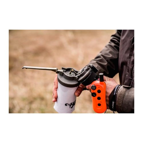 DT SYSTEMS Super Pro Durable Shock-Absorbing Waterfowl Upland Hunting Dog Training Dummy Launcher w/ Floating Scent-Holding Dummy, Bright White