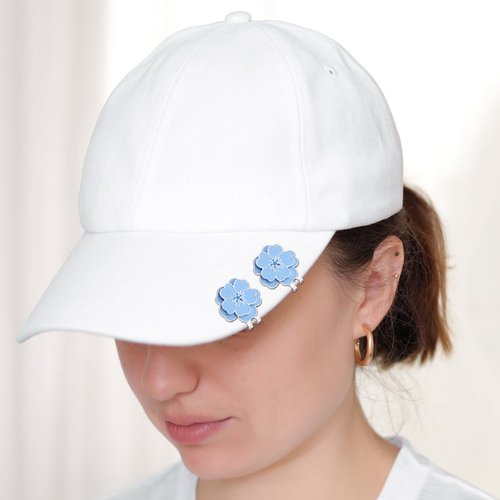 Magnetic Golf Ball Marker with Hat Clip, Golf Marker Magnet Cap Clip Set Flower Shape Ball Bag Accessories for Women Men Golfer Putting Green Gift (Blue)