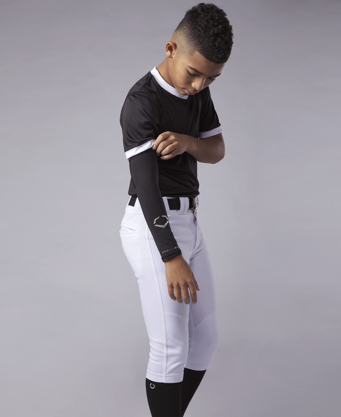 EvoShield Youth Solid Compression Arm Sleeve - Black,One Size Fits Most