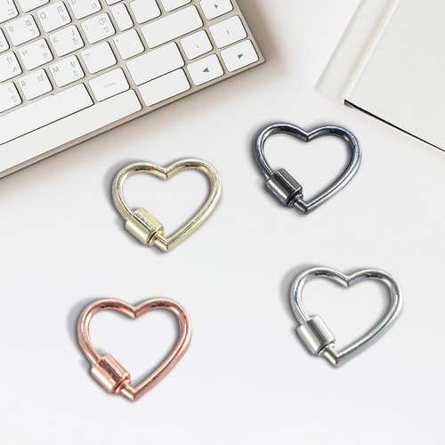 7pcs Heart Carabiner,Metal Screw Carabiner, Heart Shaped Key Ring,Strong and Durable,Not Easy to Fade,Suitable for Camping,Hiking,Fishing Trips(Gold*4+Silver*1+Rose Gold*1+Black*1)