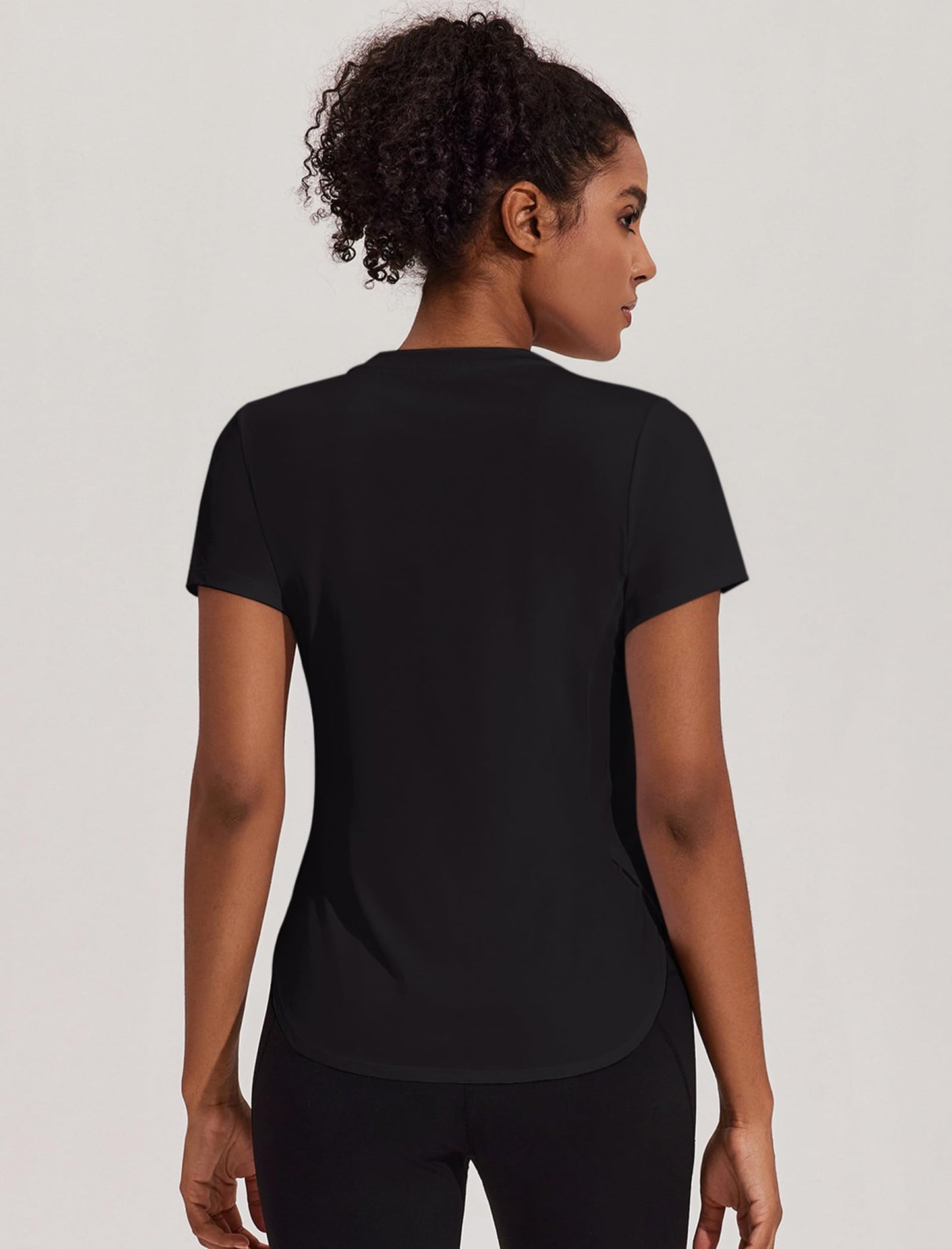 PINSPARK Womens UV Protection Workout T-Shirts Short Sleeve Loose Fit Yoga Top Moisture Wicking Sports Tee Shirts Black M