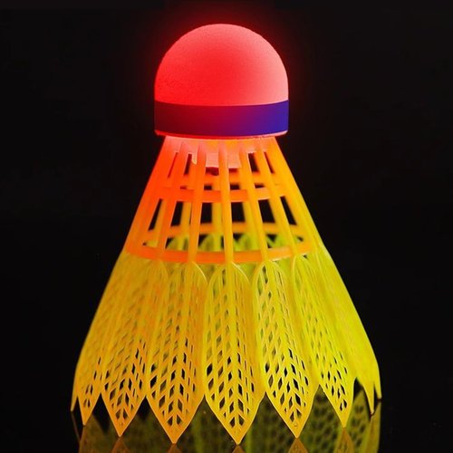 Badminton Ball - Light Up Shuttlecock - Baseball Batting Practice Training | High-Visibility Windproof Training Badminton Ball Set of 4 for Park Gym School Family Game