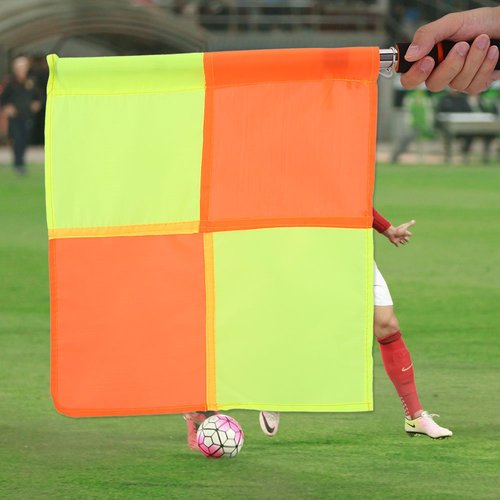Dioche 2pcs Soccer Referee Flags, Red Yellow Ref Cards Sports Soccer Linesman Flags Hockey Training Flags with Storage Bag