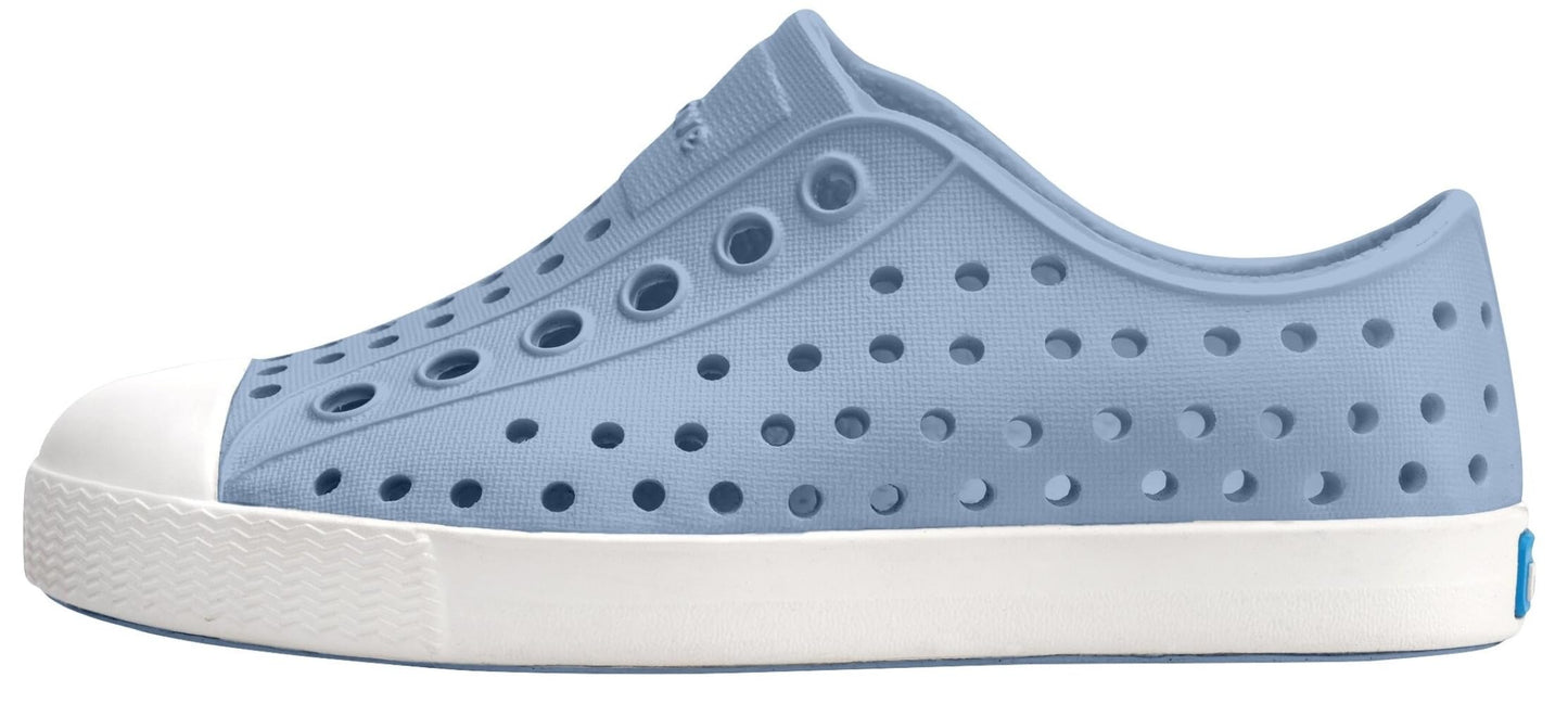 Native Shoes Unisex-Kids Jefferson Sneakers, Skyway Blue/Shell White, 7 Toddler