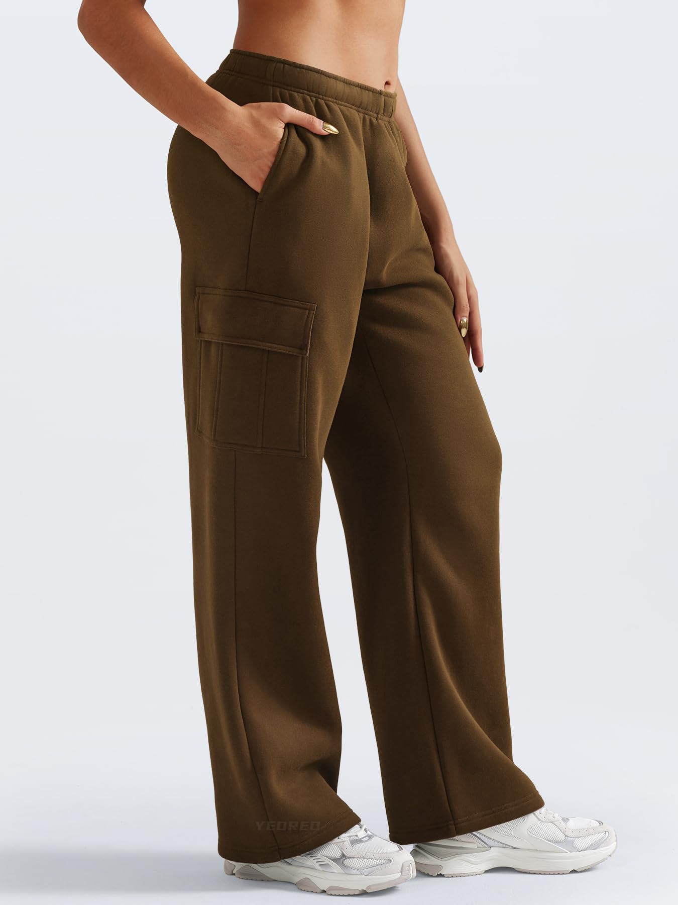 YEOREO Sweatpants Womens Cargo Pants Fleece Lined Wide Leg Joggers Baggy Drawstring Nairi Sweat Pants with Pockets Coffee M