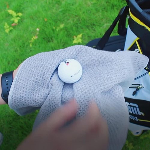 VIVIDLY 3 Pack Golf Towels (16" X 16"), Microfiber Waffle Pattern Golf Towel with Carabiner Clip, Suitable for Men's Golf Gifts (Black/Grey/Blue)