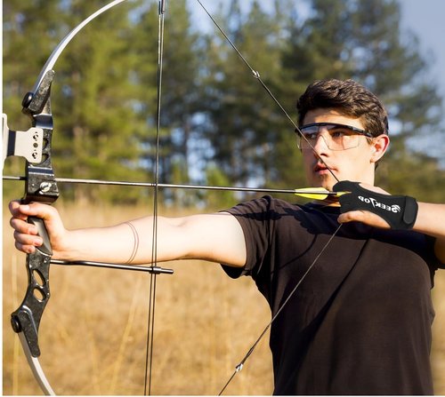 Archery Gloves for Shooting, Hunting, Leather Three-Finger Protector for Youth & Adult Beginners
