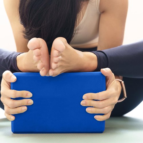 Yoga Blocks 2 Pcs, 9"x6"x3" Yoga Brick Foam Blocks EVA Foam Block Props Accessories for Pilates Stretching and Meditation (Deep Blue, Large)