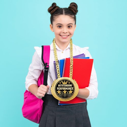 Tondiamo Turnover Chain Graduation Medal 6" Big Gold Award Medal All Star Outstanding Trophy Necklace Champion Chain for College Student School Participation Competition(1 Pcs,Outstanding Performance)