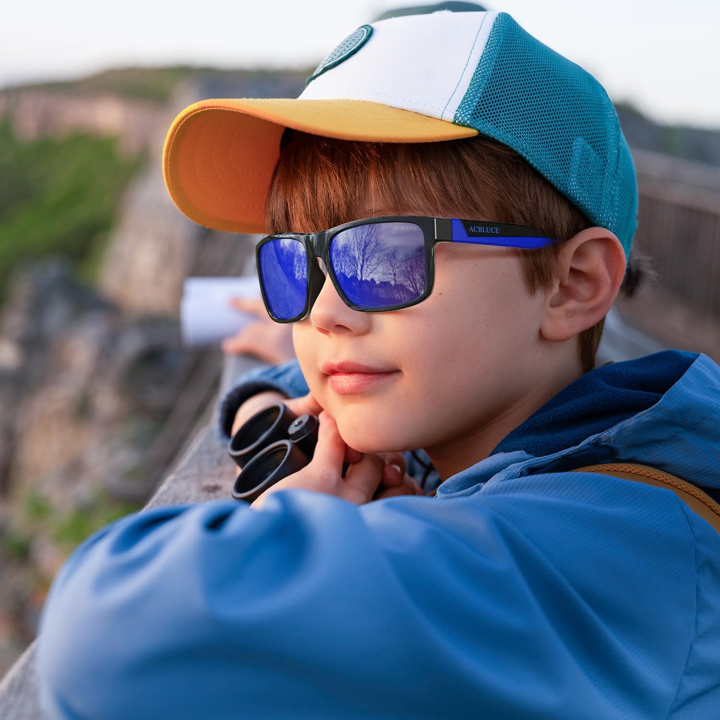 ACBLUCE Sunglasses for Kids Boys Girls Polarized Youth Teen Children Sports Baseball Running Beach Rubber White Blue Glasses for Age 6-12
