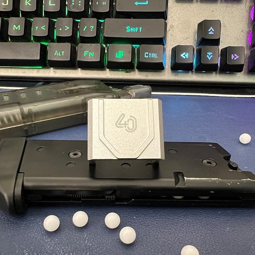 40MAX Airsoft Speed Loader for Airsoft Pistol Magazines AEG and GBB，Quick Loading to Protect Nails，Latest Version, Alloy Material (Silvery)