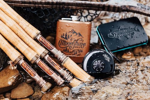 Moonshine Rod Company Fly Fishing Rod with Carrying Case and Extra Rod Tip Section Medium Action, The Drifter II, 5wt 9'