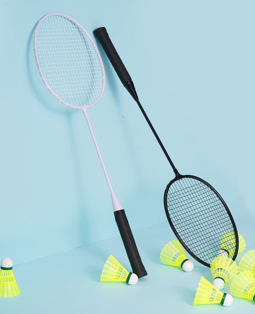 AboveGenius Badminton Rackets Set with 6 Shuttlecocks, Lightweight Badminton Set of 6 for Outdoor Backyard Games, Racquets with Durability for Beginners and Casual Players