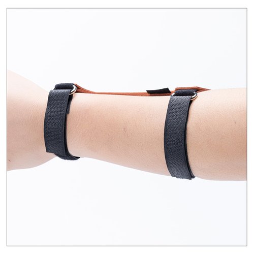Prespollw Archery Arm Guard – Breathable & Durable Forearm Protector with Adjustable Straps for Archery, Hunting & Outdoor Sports (Brown)