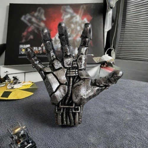 Mechanical Hand Wall Mounted Basketball Holder,Punk Style Garage Ball Storage Rack,Basketball and Soccer Wall Decor Space-Saving Display Stand for Room and Garage,Crafts, Wall Decor, Shelving