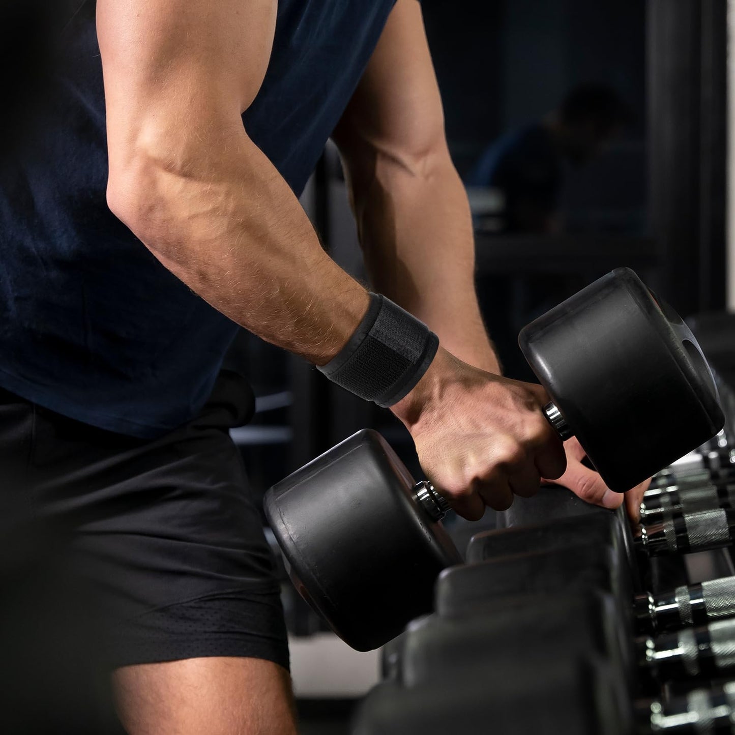 2PCS Wrist Brace, Adjustable Lifting Carpal Tunnel Wrist Brace for Sports Lifting Wraps for Gym Strength Training Protection Pain Relief Gym Hand Support Unisex(Black)