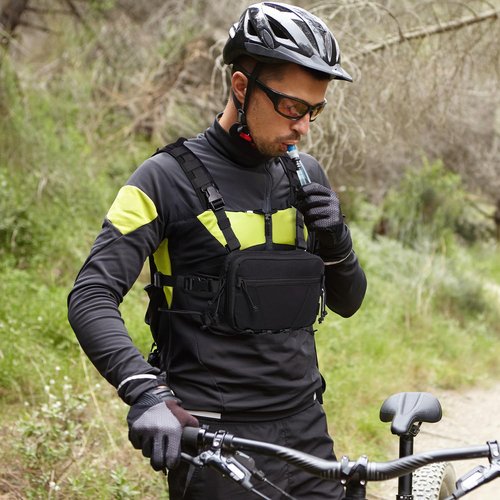 VOTAGOO Lightweight Running Hydration Vest Backpack with 2L Water Bladder Bag Daypack for Hiking, Cycling, Hunting and Climbing for Women Men