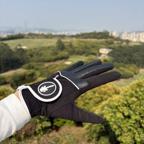 CROWNBLANKS PINKTEE Women's RainGrip Golf Glove Left Hand Ladies All Weather Golf Gloves with Pink Marker for Hot Wet Weather (Blackwhite, Small)