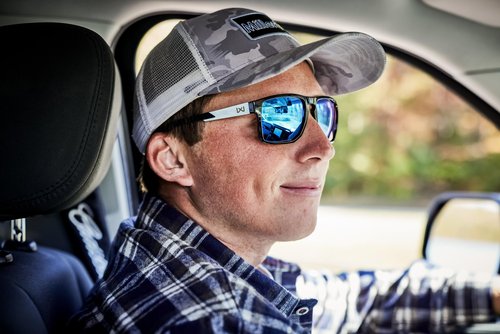 Wiley X WX Apex Sunglasses Safety Glasses for Men Shatterproof UV Eye Protection for Combat, Shooting Captivate Polarized Blue Mirror Lenses Matte Grey Frames