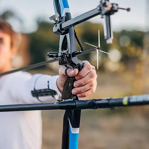 DEEPOWER 30" Hunting Carbon Arrows with 6 Pack 125gr Turkey Hunting Broadheads & Lighted Nocks for Compound Bow and Recurve Bow 350 Spine