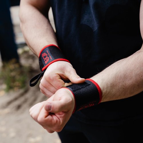 WARM BODY COLD MIND - Weightlifting Wrist Wraps for Cross Training, Powerlifting, Deadlift, Gym, Workout, Exercises & Fitness, Premium, Heavy-Duty Wrist Support, Thumb Loop (Black, 18")