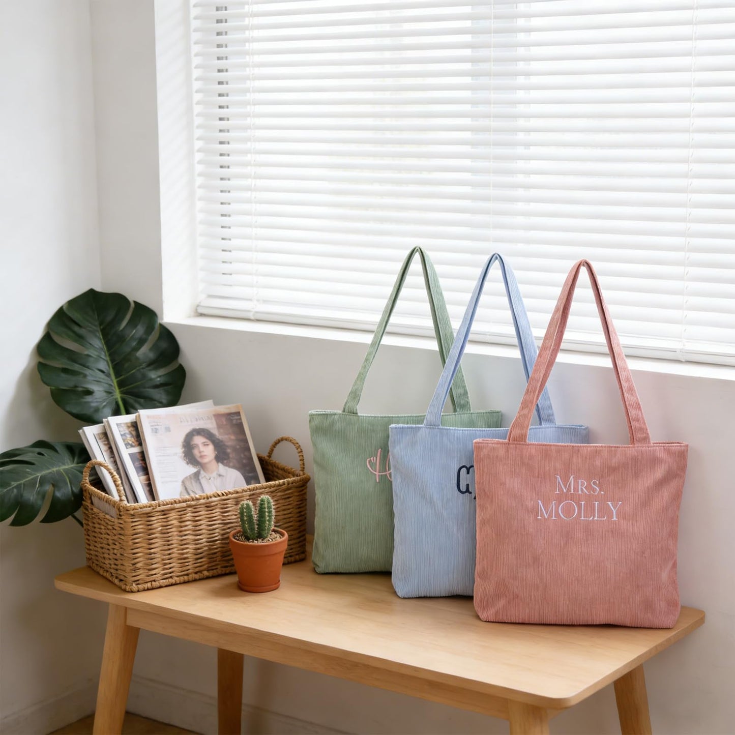 Corduroy Tote Bag for Women, Initial Tote Bag, Personalized Zipper Shoulder Bags Embroidered with Letter, Monogrammed Travel Handbags, Gift for Birthday, Bachelorette, Wedding Faver（Pink