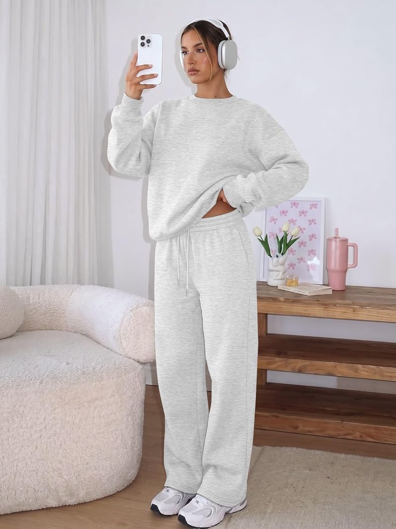 Trendy Queen 2-Piece Sweat Outfit Set - Light Gray, Small