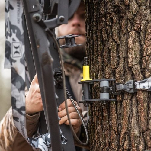 Hawk Cruzr Convenient Easy to Setup Safe Durable Hunting Tree Stand Ratchet Strap Bracket, Black