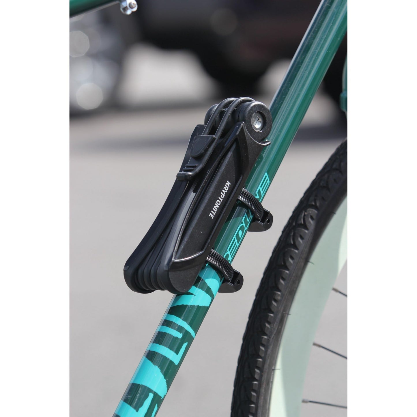 Kryptonite Folding Bike Lock, Compact Lightweight High Security Anti-Theft Foldable Bicycle Lock with 2 Keys and Mount for E-Bikes Scooter Road Mountain Bikes, 88.4cm (34.8 in)