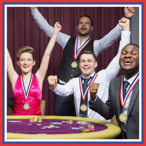 Loetere 12 Pcs Poker Tournament Medals Playing Cards Prizes Poker Trophy Texas Card Medal Awards Personalized Custom Relief with Spades Hearts Diamonds Clubs