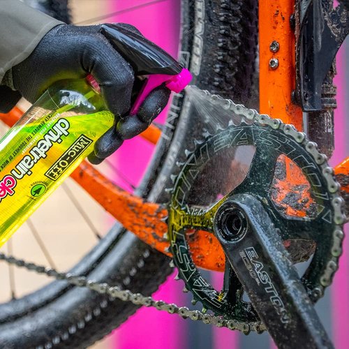Muc-Off Drivetrain Cleaner, 25.3 fl oz - Effective Bike Chain Cleaner and Bike Chain Degreaser Spray - Bike Cleaner for MTB/Gravel/Road/BMX