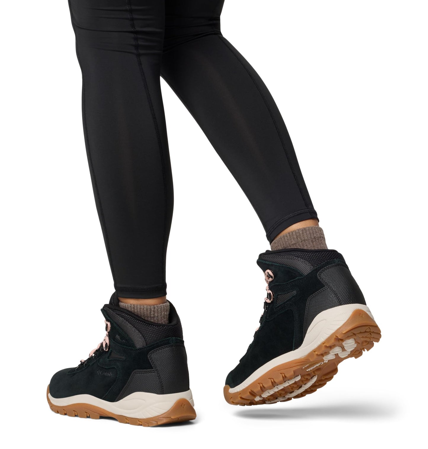 Columbia Womens Newton Ridge Plus Waterproof Amped, Black/Blush Rose, 10 Wide