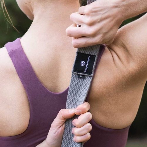 Hugger Mugger D-Ring Yoga Strap (Navy, 8 ft.)