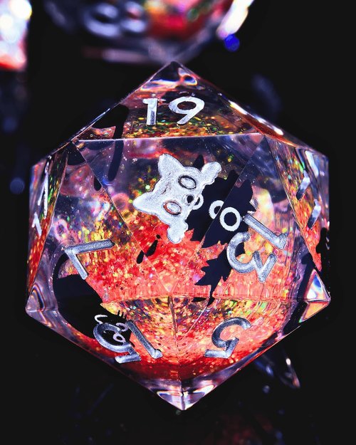 Froggod Single Liquid Core Cat D20 Dice – 22mm Sharp Edge Role Playing Dice for DND, RPG, Tabletop Games – 20 Sided Resin D&D Dice, Cathead Engraving(Cat Head Orange)