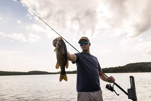 Ugly Stik Ugly Tuff Spinning Spinning Reel, Size 25, 5 Stainless Steel Ball Bearing System, Oil Felt Front Drag Drag, Max of 16.5lb I 7.5kg, Black