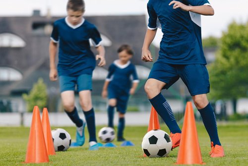PXZBLG 12/24/50pcs Soccer Cones, 7 Inch Soccer Cones, Plastic Traffic Cones, Training Cones for Basketball Football Skating Drills Practice (7", 12pcs)
