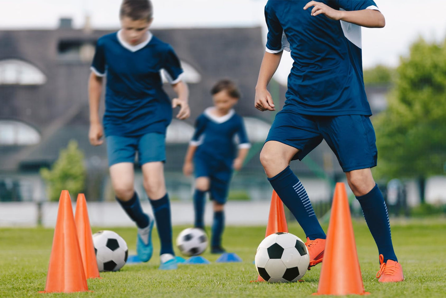PXZBLG 50pcs Soccer Cones, 7 Inch Soccer Cones, Plastic Traffic Cones, Training Cones for Basketball Football Skating Drills Practice