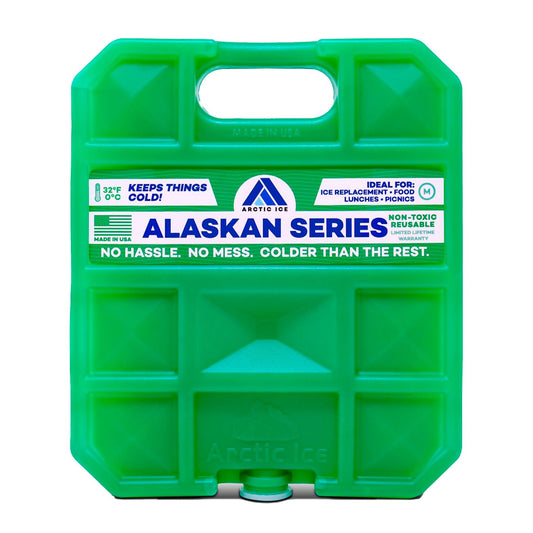 Arctic Ice Alaskan Series Long Lasting Reusable Ice Pack - Freezes at 32° Fahrenheit - Keeps Food & Drinks Cool Without The Risk of Freezing, Medium 1.5 lbs