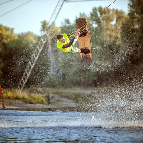 Obcursco Wakeboard Rope, 70FT Water Ski Ropes with EVA Handle. Ideal for Water Skiing, Wakeboard, Kneeboard (70FT, Red & Black)