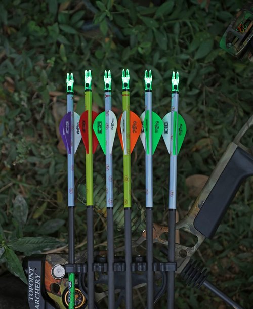 DEEPOWER S Lighted Nocks for Arrows .244/6.2mm 6/12 Pack Lighted Arrow Nocks for Archery Hunting (6 PCS/Green)