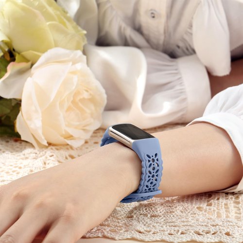 Maledan Floral Engraved Bands Compatible with Fitbit Charge 5 Band/Fitbit Charge 6 Band for Women, Charm Lace Silicone Soft Sport Watch Bands Bracelet Straps for Fitbit Charge 5/ Charge 6 Accessories