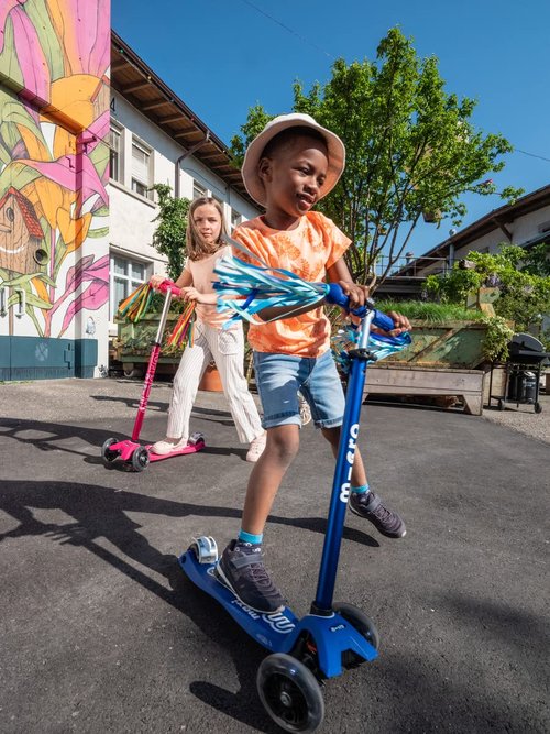 Micro Kickboard - Maxi Deluxe LED 3-Wheeled, Lean-to-Steer, Swiss-Designed Micro Scooter for Kids with LED Light-up Wheels, Ages 5-12