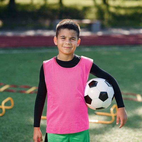 Sintege 12 Pcs Soccer Pinnies Pennies Jersey Scrimmage Vest Sports Practice Jersey Mesh Basketball Vest for Youth Adult Kids(Medium,Pink)