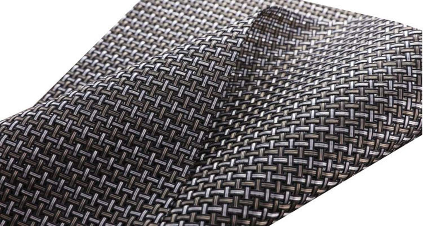 Round Table Placemats Set of 4 Wedge Placemats Heat Resistant Table Mats Pads Wipe Clean (Black)