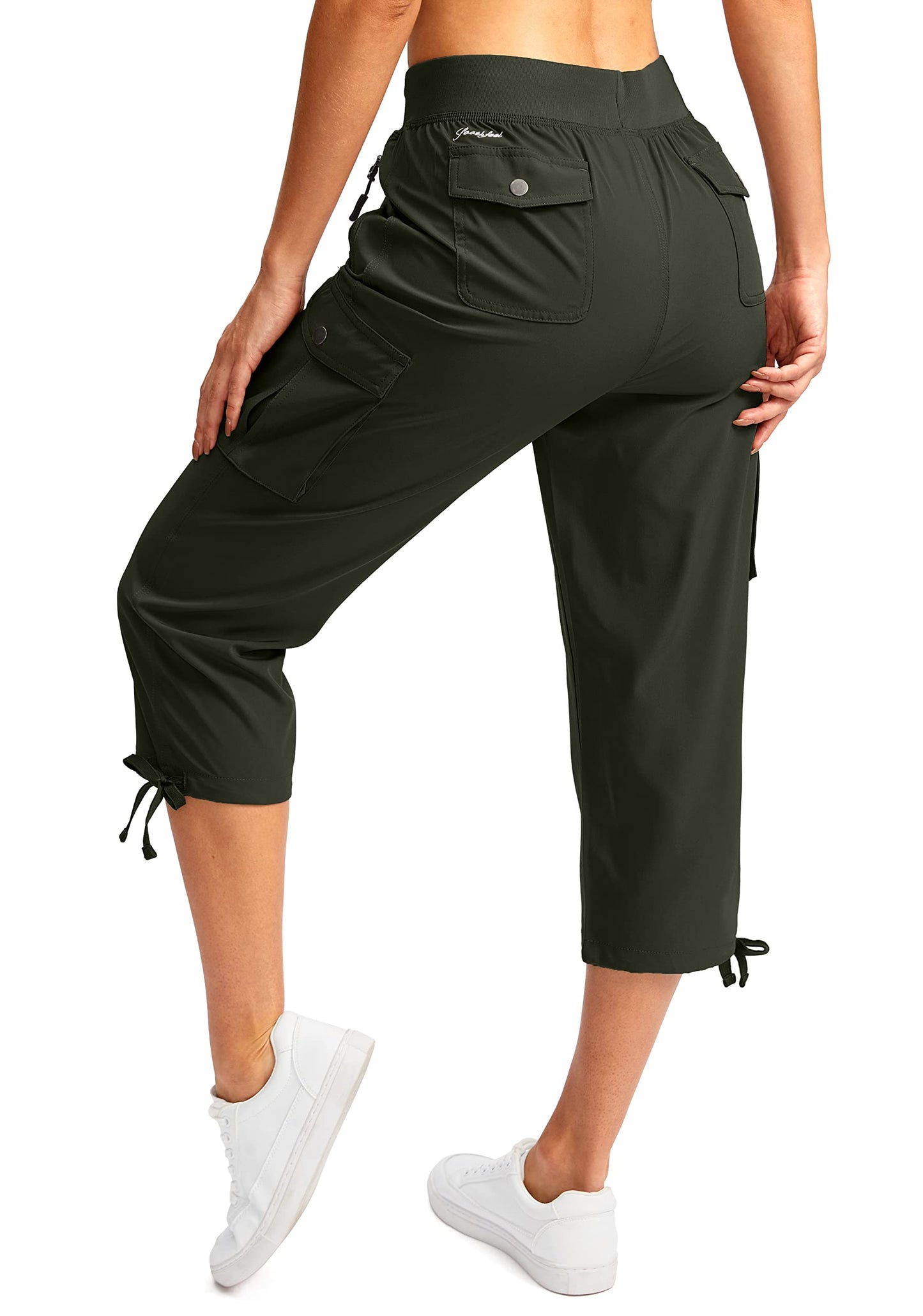 Soothfeel Women's Cargo Capris Pants with 6 Pockets Lightweight Quick Dry Travel Hiking Summer Pants for Women Casual (Green, XXL)
