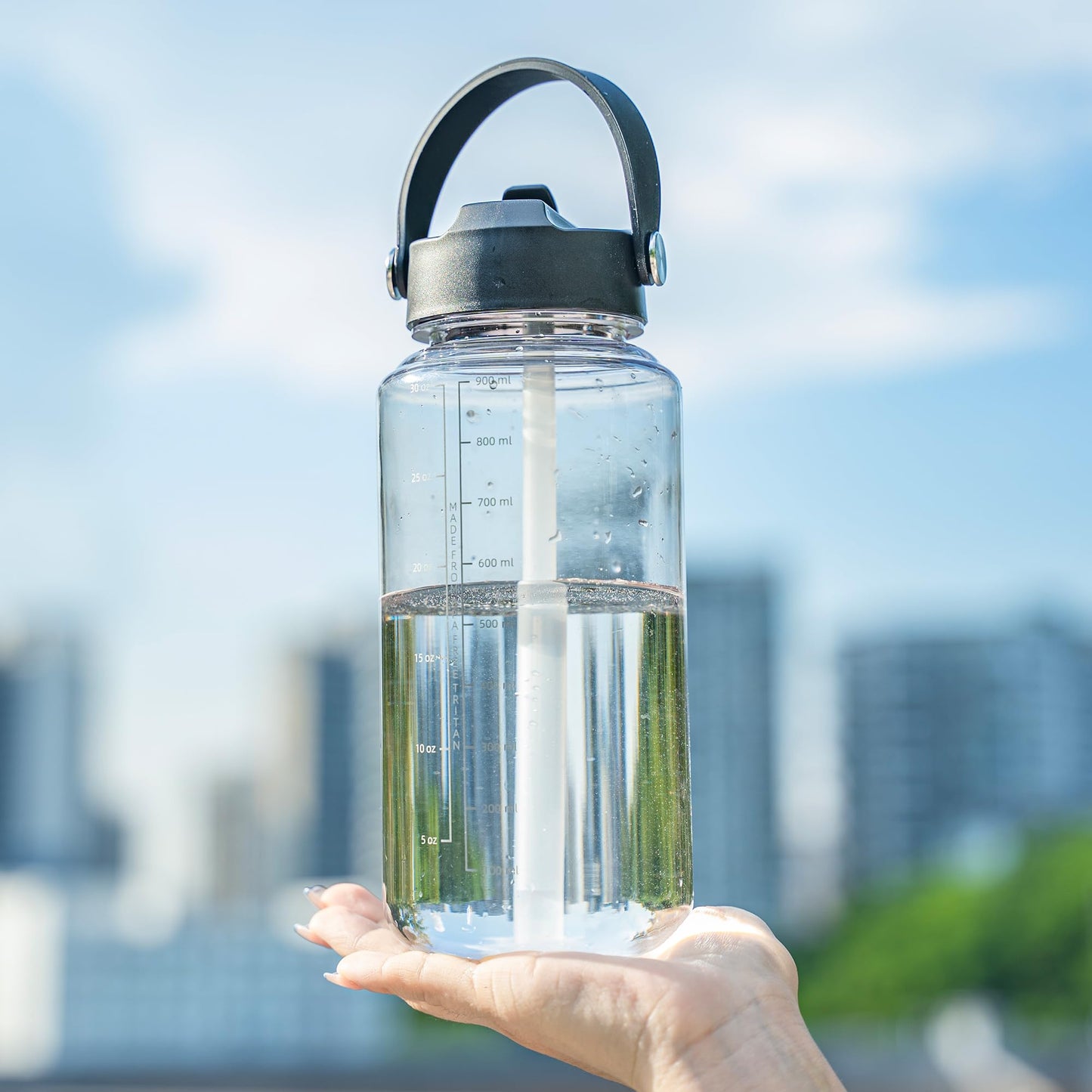 OLDLEY 32oz Water Bottle with Straw,Leakproof Tritan Clear Bottle with Marked Bottle and Carry Handle, BPA-Free Wide Mouth Reusable Sports Water Bottle for Gym,Hiking, Camping, Travel, Workout,Clear